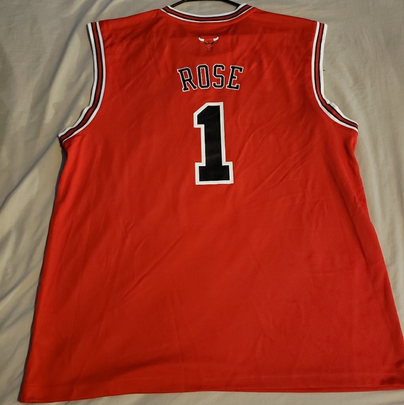 Derrick Rose Bulls Jersey - Picture 2 of 2